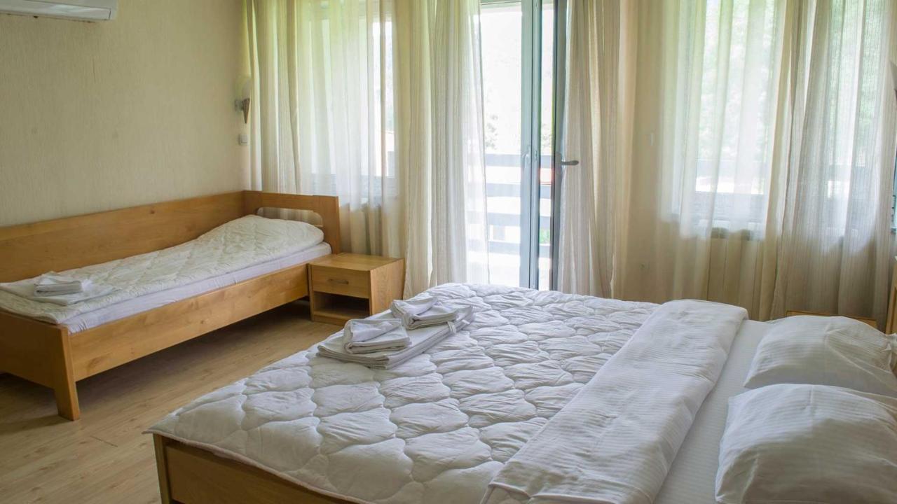Motel Predejane Exteriör bild